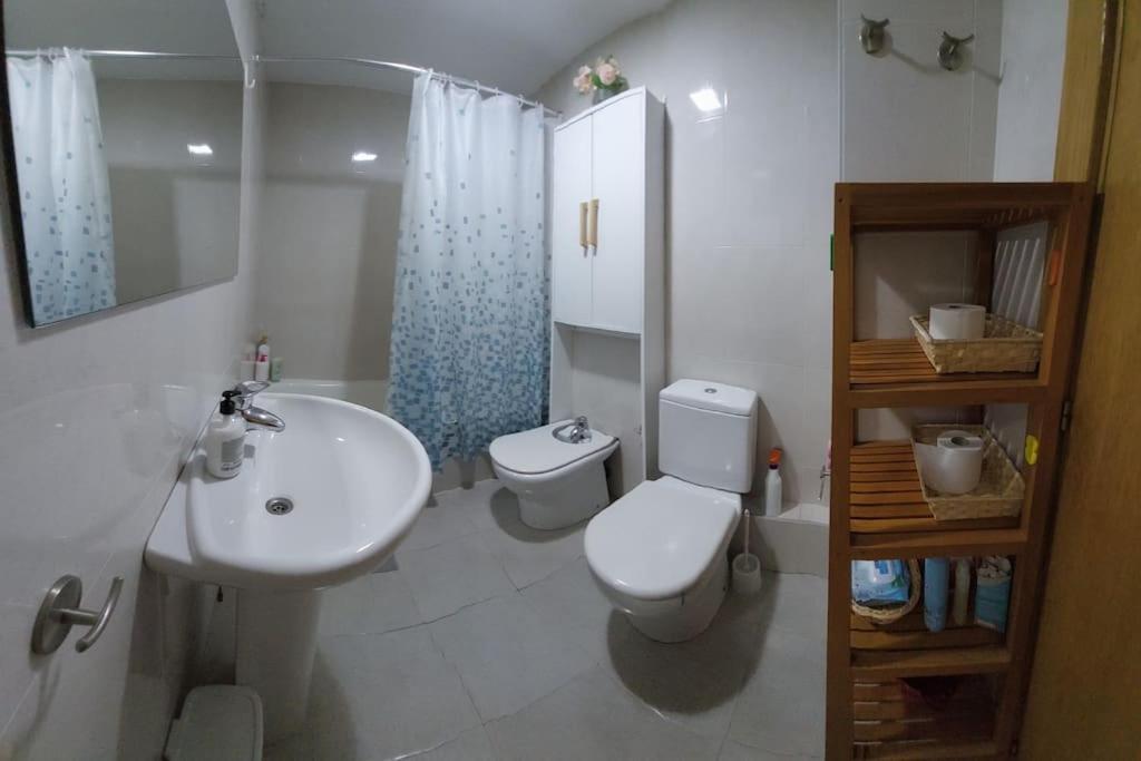Tourist Room - Casa Particular ปัมโปลนา ภายนอก รูปภาพ