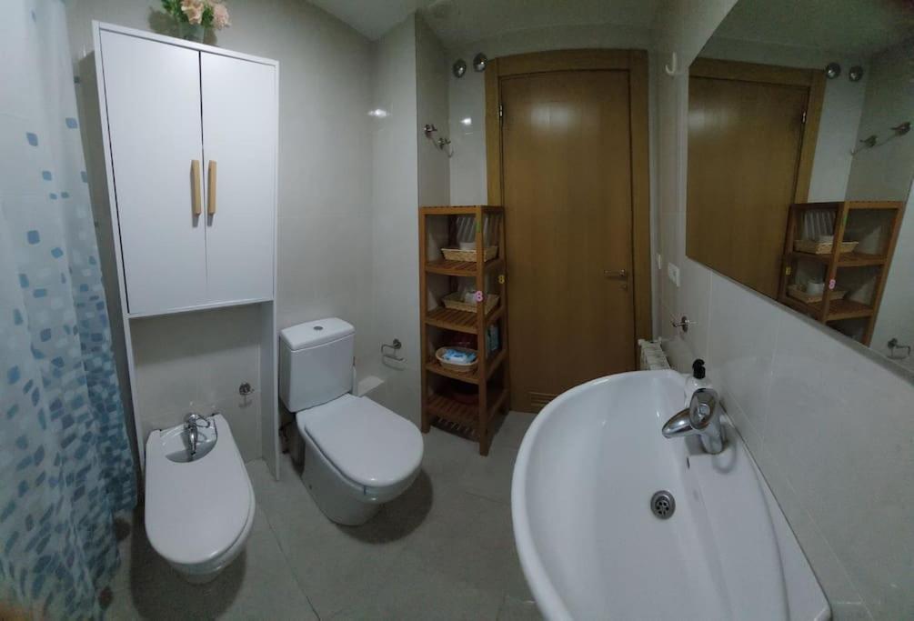 Tourist Room - Casa Particular ปัมโปลนา ภายนอก รูปภาพ